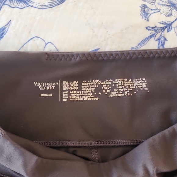 Victoria's Secret Dark Gray Leggings Guc 10 - Picture 3 of 11